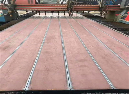 高铬堆焊耐磨板双金属堆焊耐磨钢板